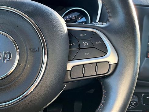 Used 2019 Jeep Compass Latitude w/ Cold Weather Group image 12