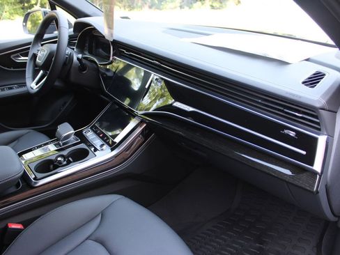New 2025 Audi Q7 3.0T Premium Plus image 45