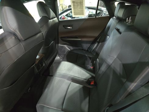 Used 2021 Toyota Venza XLE w/ Softex Package AWD/4WD image 14