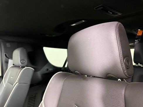 Used 2024 Cadillac Escalade ESV Sport w/ Heavy-Duty Trailer Package image 25