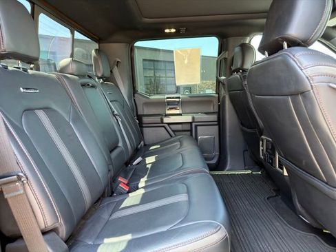 Used 2022 Ford F350 Platinum w/ Tremor Off-Road Package AWD/4WD image 29