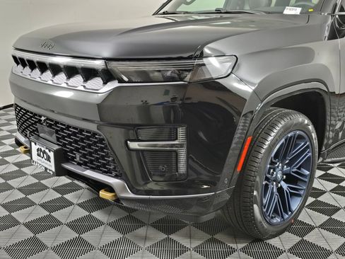 New 2026 Jeep Grand Wagoneer 4WD image 11