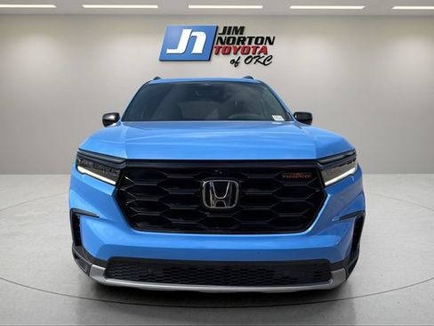 Used 2024 Honda Pilot TrailSport image 2