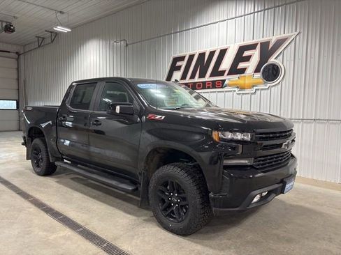 Certified 2022 Chevrolet Silverado 1500 LT Trail Boss w/ Safety Package AWD/4WD image 4
