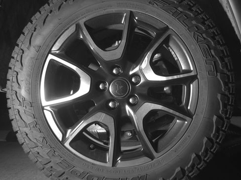 Used 2025 Jeep Compass Trailhawk AWD/4WD image 15