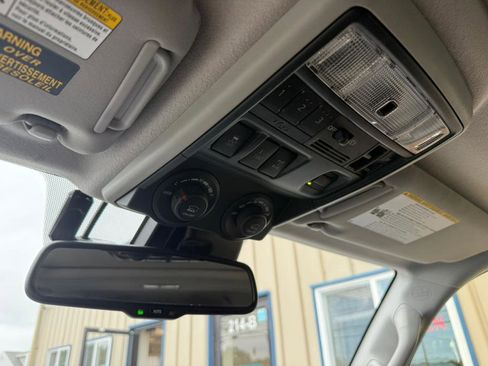 Used 2023 Toyota 4Runner TRD Off-Road Premium w/ Off Road Premium Plus Package image 19