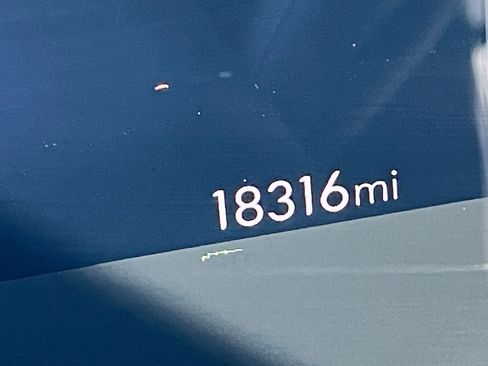 Used 2025 Buick Envista Sport Touring image 40