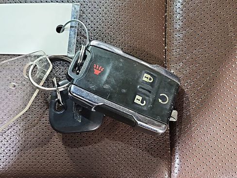 Certified 2016 Chevrolet Silverado 2500 High Country w/ Duramax Plus Package image 40