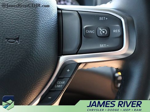 Used 2024 RAM 1500 Big Horn AWD/4WD image 27
