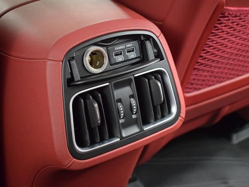 Used 2022 Maserati Levante Modena image 22