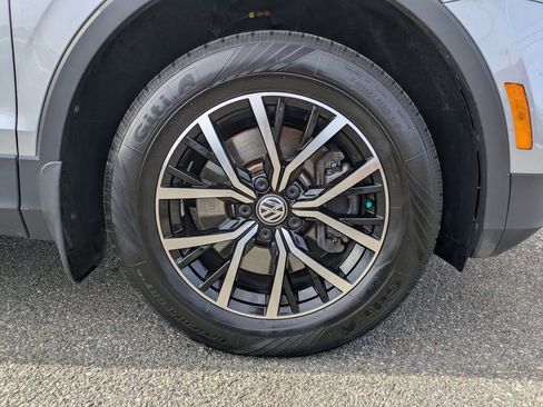 Certified 2021 Volkswagen Tiguan S image 11