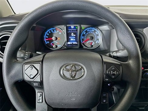Used 2022 Toyota Tacoma SR image 12