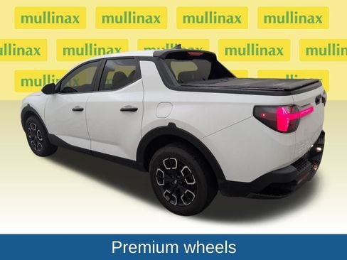 Used 2022 Hyundai Santa Cruz SEL image 8