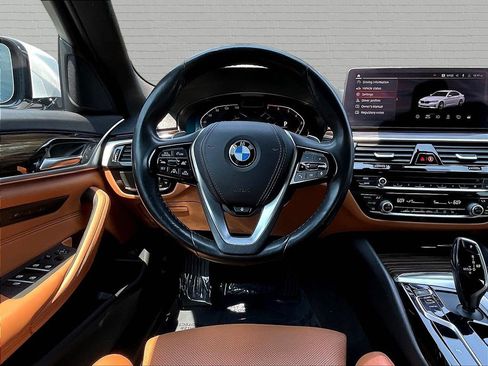 Used 2021 BMW 530i xDrive AWD/4WD image 7
