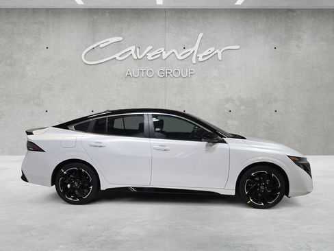 New 2026 Nissan Sentra SR FWD image 17