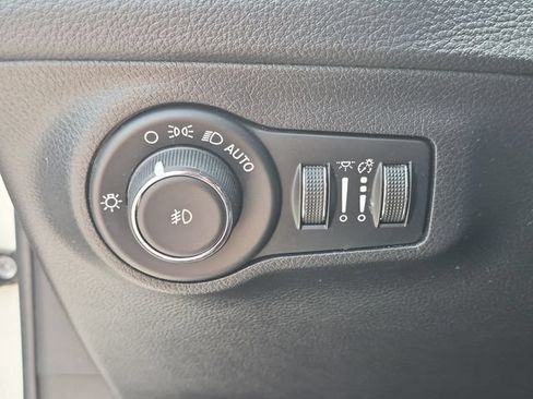 Used 2019 Jeep Compass High Altitude FWD image 18