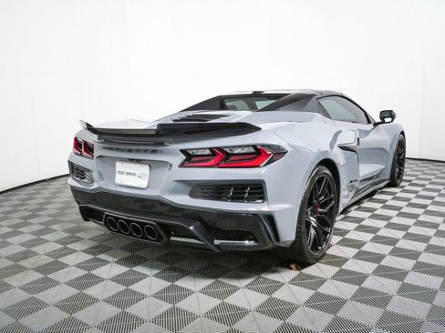 Used 2024 Chevrolet Corvette Z06 RWD image 30