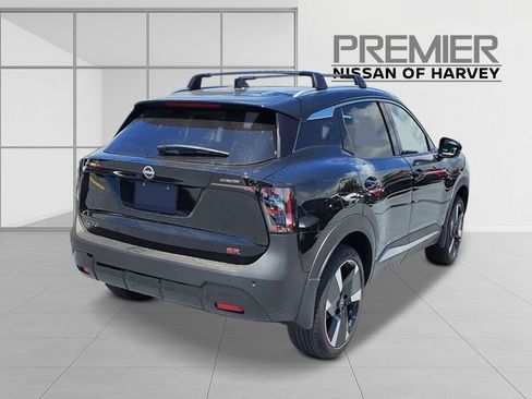 New 2026 Nissan Kicks SR FWD image 6