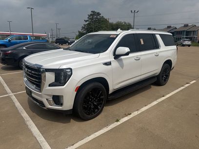 Used 2022 GMC Yukon XL SLT w/ SLT Luxury Package