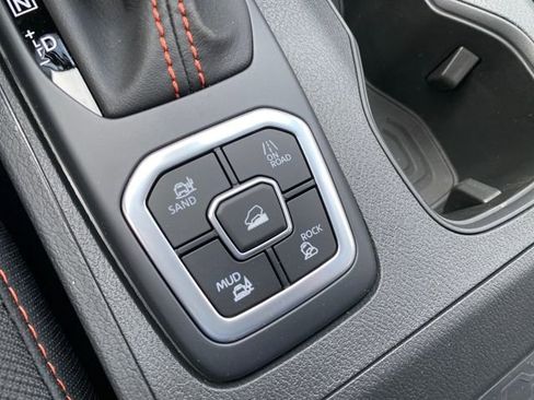 New 2026 Nissan Frontier PRO-4X image 18