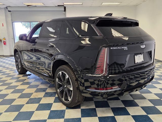 New 2026 Cadillac Escalade IQ Sport 2 w/ LPO, Floor Liner Package AWD/4WD image 11
