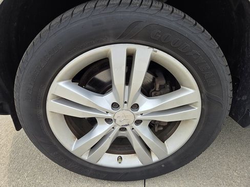 Used 2015 Mercedes-Benz ML 350 4MATIC image 9