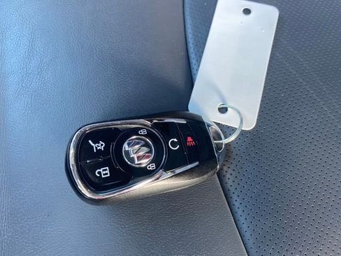 Used 2022 Buick Enclave Essence w/ Trailering Package, 5000 lbs. image 25