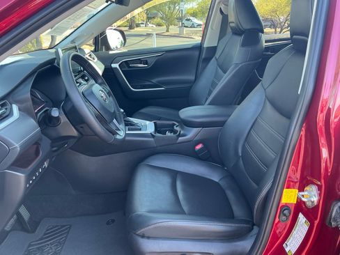 Certified 2021 Toyota RAV4 Limited FWD image 13