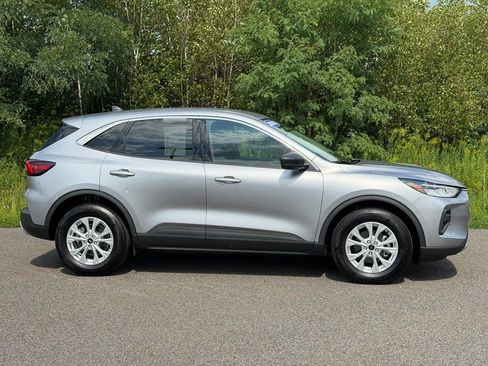 Certified 2023 Ford Escape Active AWD/4WD image 30