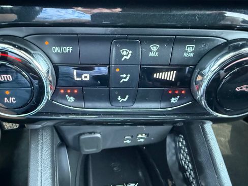 Used 2024 Chevrolet TrailBlazer RS w/ Convenience Package FWD image 27