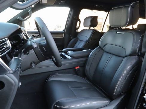 New 2024 Jeep Grand Wagoneer Series II AWD/4WD image 20