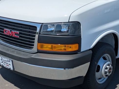New 2026 GMC Savana 3500 Extended w/ Power Convenience Package RWD image 9