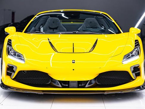 Used 2021 Ferrari F8 Tributo RWD image 5