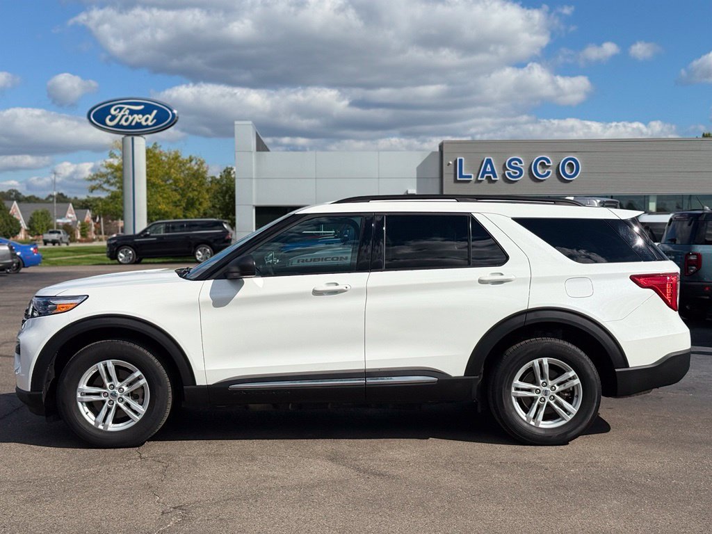 Used 2024 Ford Explorer XLT w/ Class IV Trailer Tow Package AWD/4WD image 37