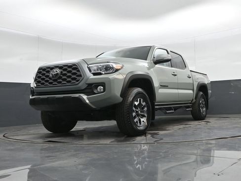 Used 2023 Toyota Tacoma TRD Off-Road image 35