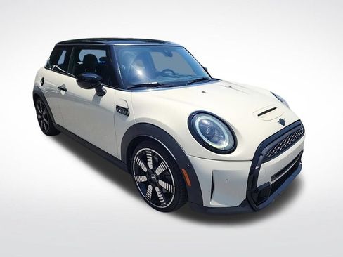 Used 2022 MINI Cooper S w/ Driver Assistance Package FWD image 3