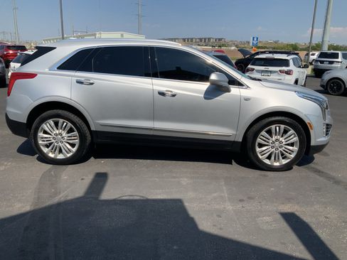 Used 2019 Cadillac XT5 Premium Luxury AWD/4WD image 5