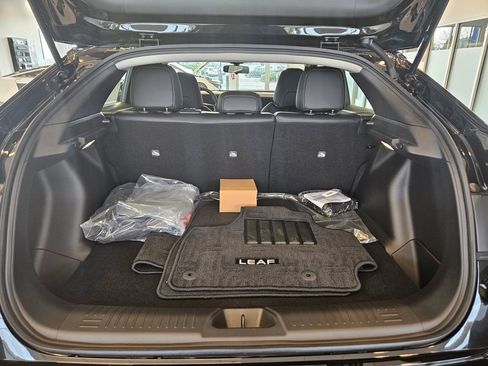 New 2026 Nissan Leaf SV+ w/ Floor Mat Package (SV+) image 33