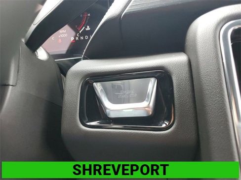 Certified 2025 GMC Yukon XL Denali image 17