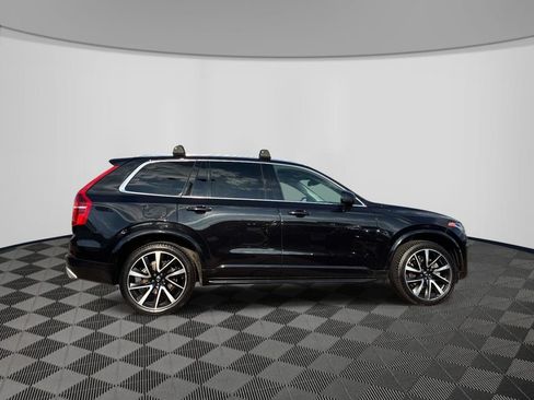 Used 2021 Volvo XC90 T6 Momentum AWD/4WD image 8