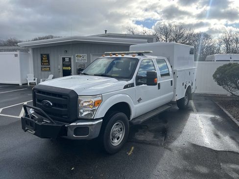 Used 2012 Ford F350 XL w/ PWR Equipment Group image 4