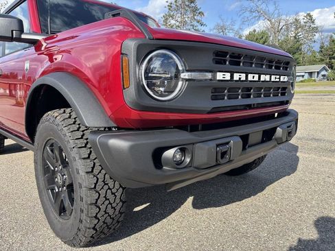 New 2025 Ford Bronco Big Bend w/ Black Diamond Package image 9