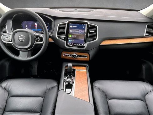 Certified 2024 Volvo XC90 B6 Plus w/ Protection Package image 7