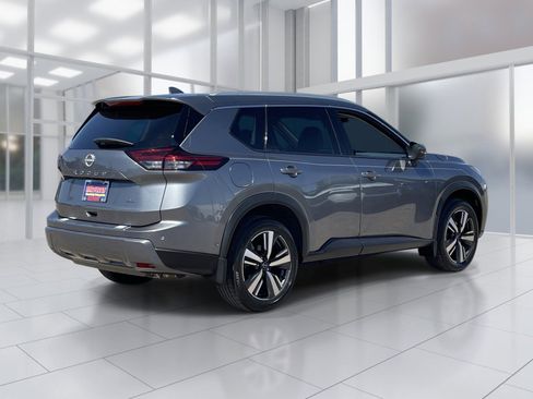 Certified 2024 Nissan Rogue SL w/ SL Premium Package FWD image 6