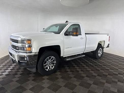 Used 2015 Chevrolet Silverado 3500 LT w/ LT Convenience Package AWD/4WD image 3