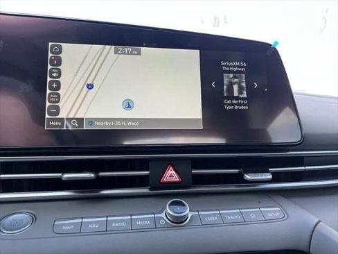 Used 2025 Hyundai Elantra Sport image 22