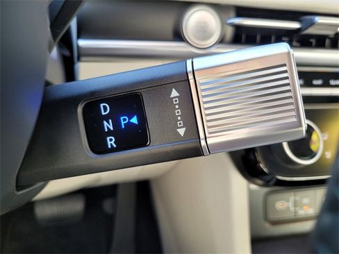 New 2026 Hyundai Tucson Limited image 17