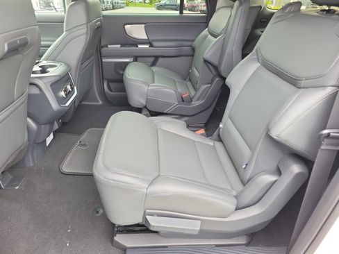 New 2026 Ford Expedition Max Active RWD image 13