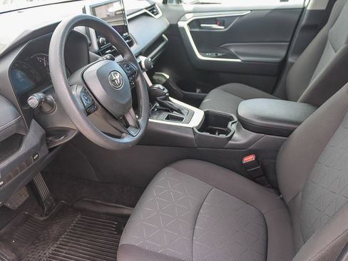 Certified 2023 Toyota RAV4 XLE w/ Convenience Package image 18