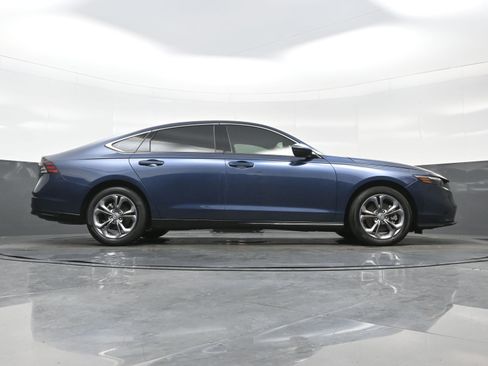 Used 2025 Honda Accord EX-L image 34